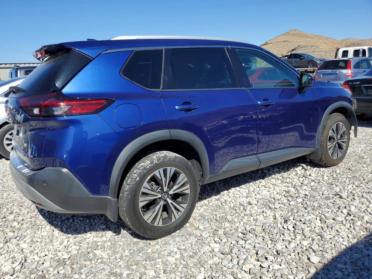 2021 Nissan Rogue Sv - Image 3