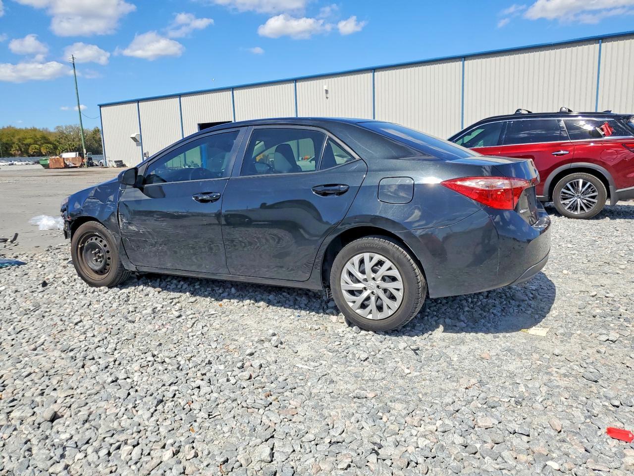 2019 Toyota Corolla Le - Image 2