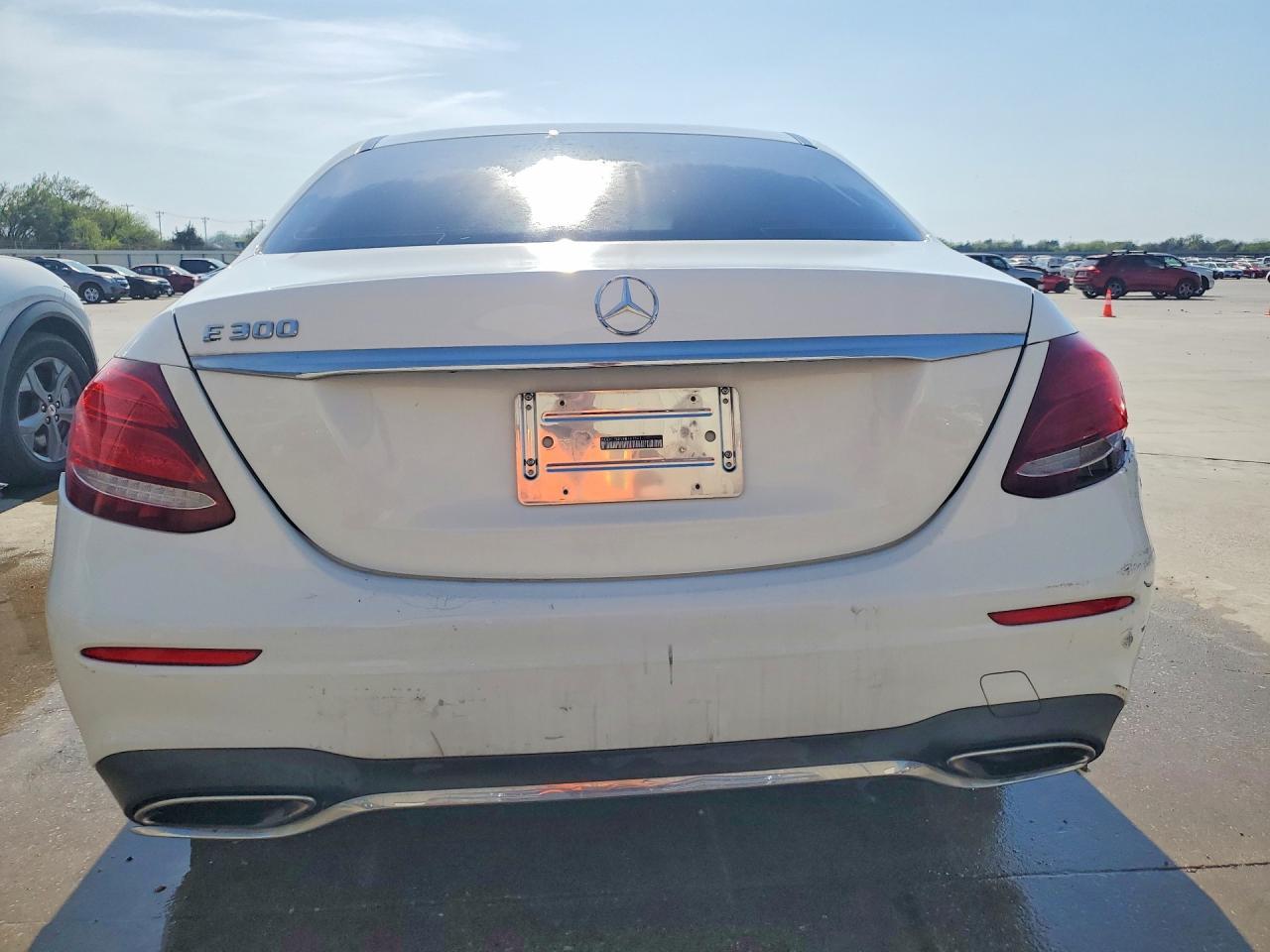 2017 Mercedes-Benz E 300 - Image 6