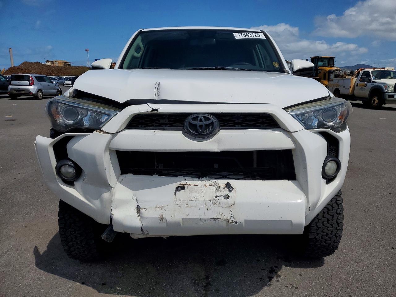 2016 Toyota 4Runner Sr5 - Image 5