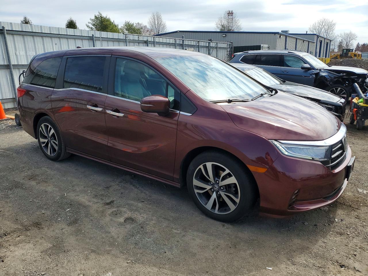 2021 Honda Odyssey Touring - Фото 4
