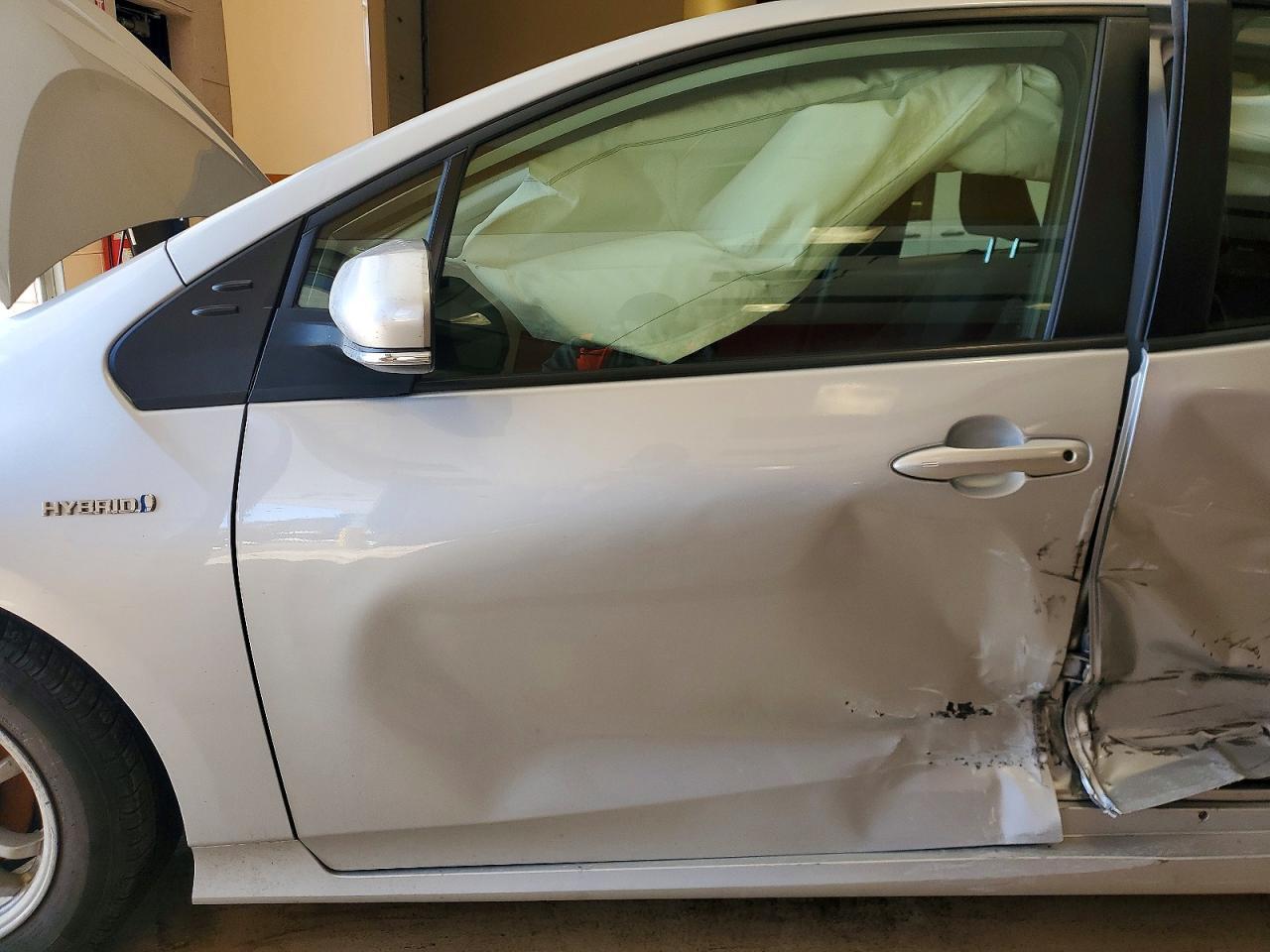 2022 Toyota Prius Le Awd-E - Фото 7