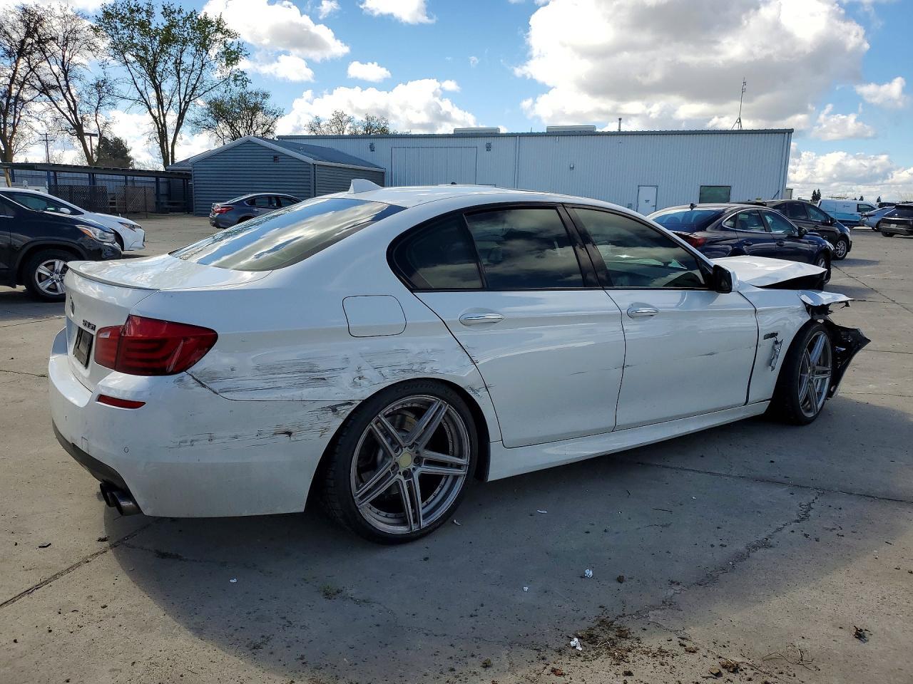 2011 BMW 535 I - Фото 3