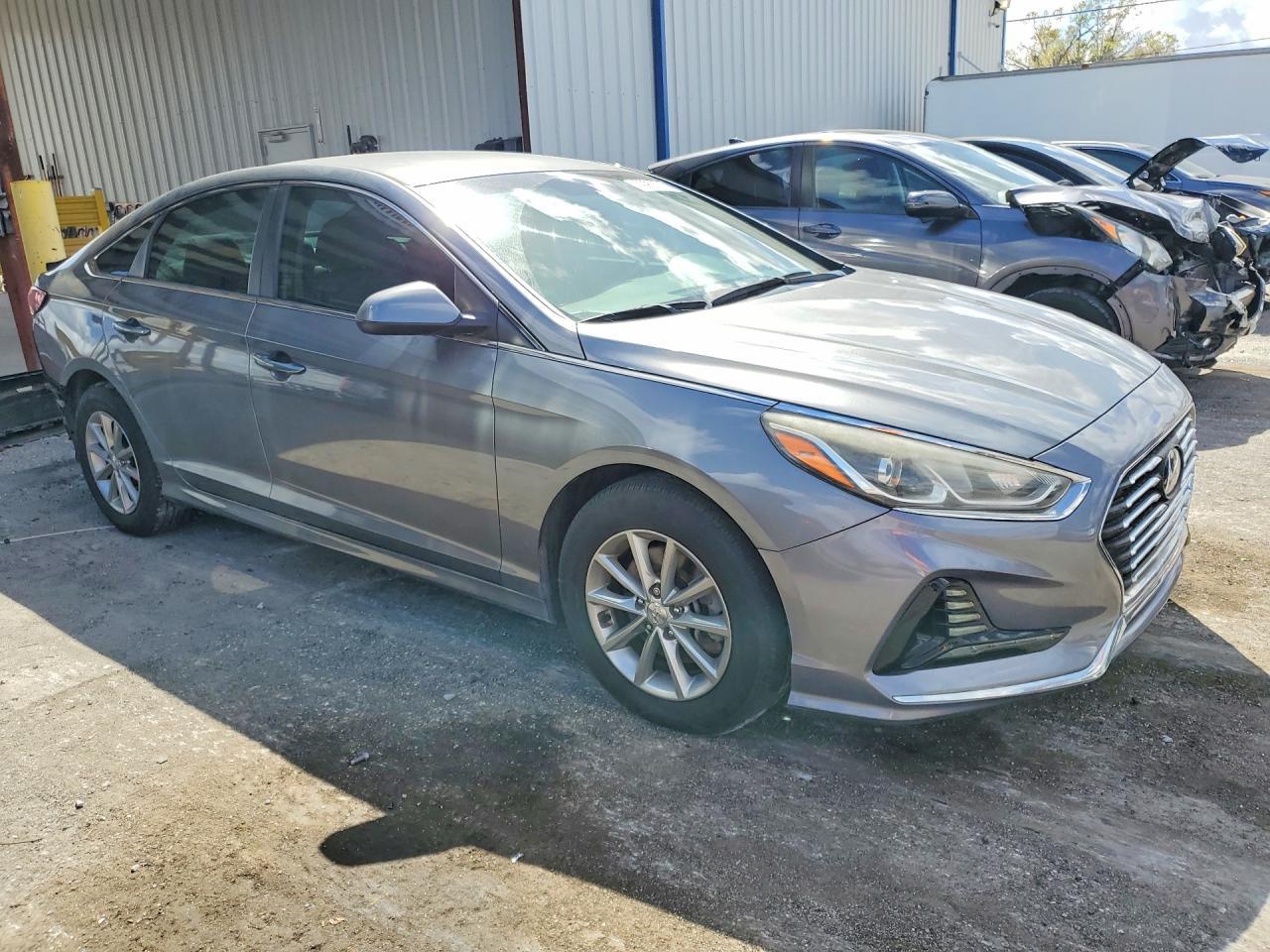 2018 Hyundai Sonata Se - Image 4