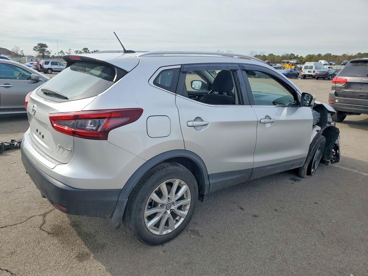 2021 Nissan Rogue Sport Sv - Image 3