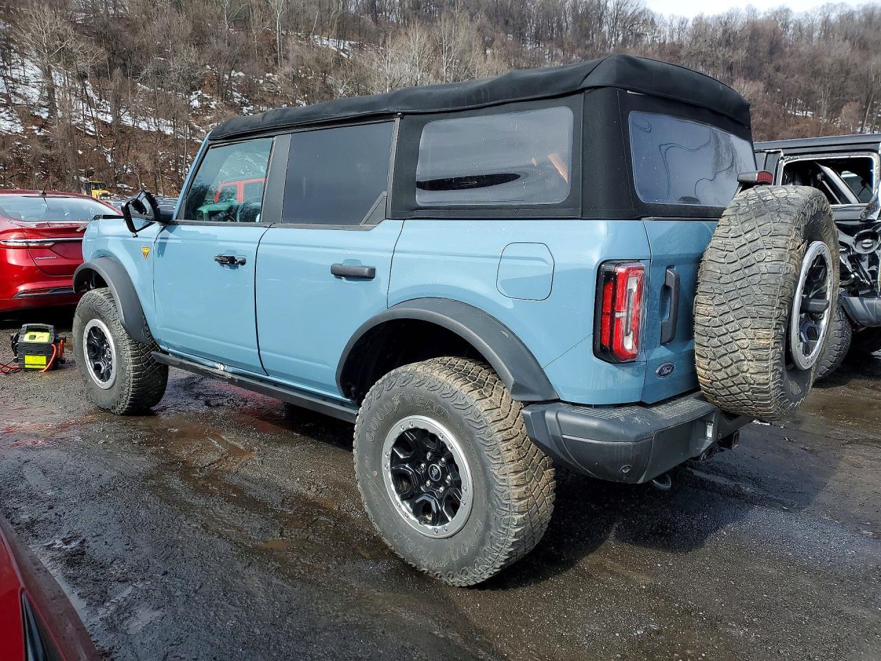 2022 Ford Bronco Badlands - Фото 2