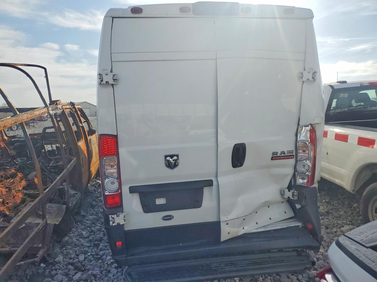 2022 Ram Promaster 2500 Utility / Service Van - Image 6