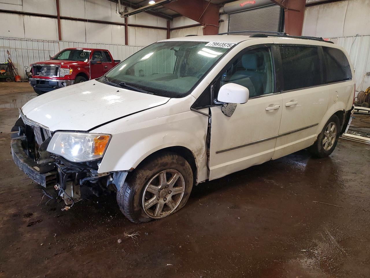 2010 Chrysler Town & Country Touring