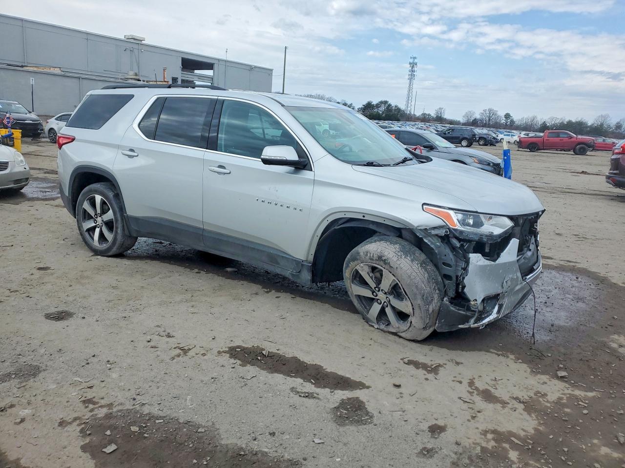 2021 Chevrolet Traverse Lt - Фото 4