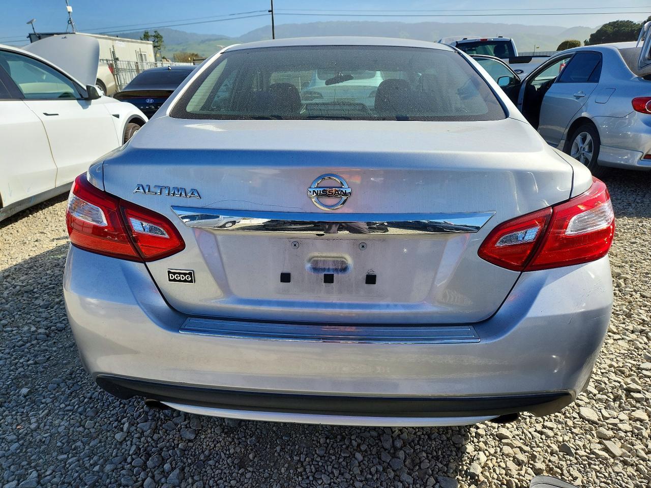 2017 Nissan Altima 2.5 S - Фото 6