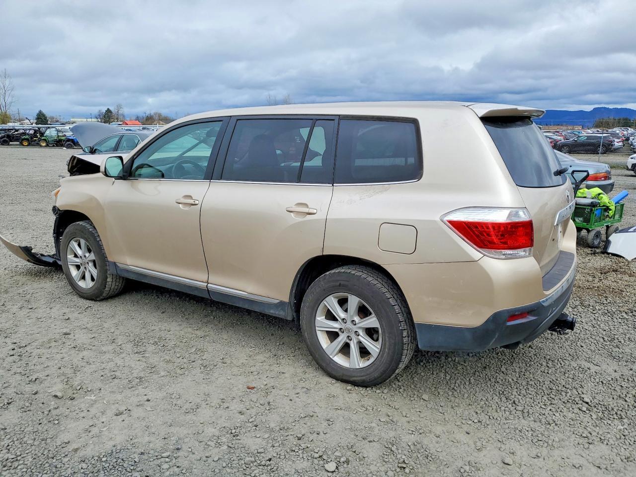 2013 Toyota Highlander Base - Фото 2