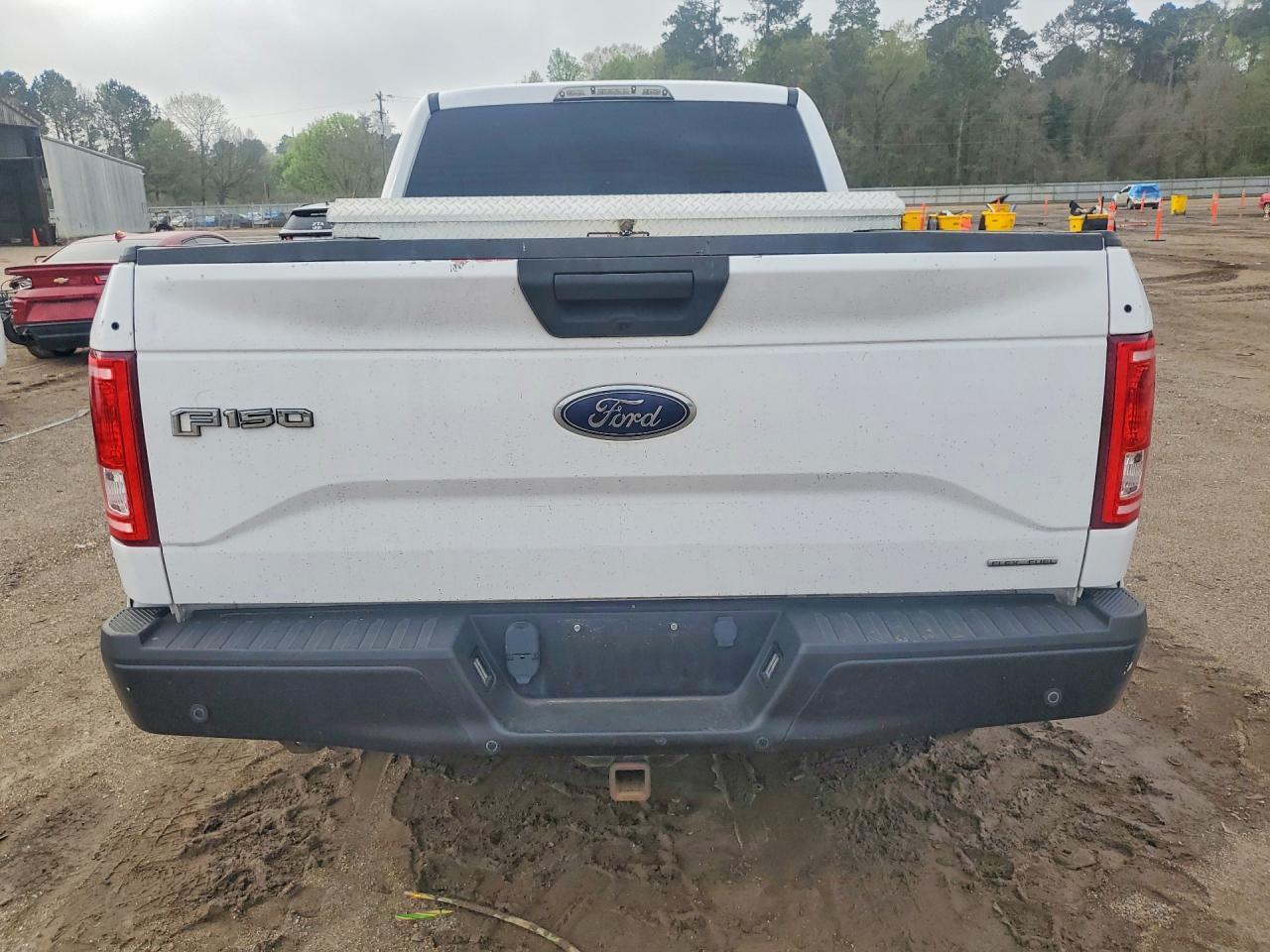 2016 Ford F150 Super Cab - Фото 6