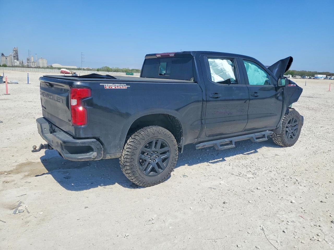2022 Chevrolet Silverado K1500 Lt Trail Boss - Фото 3
