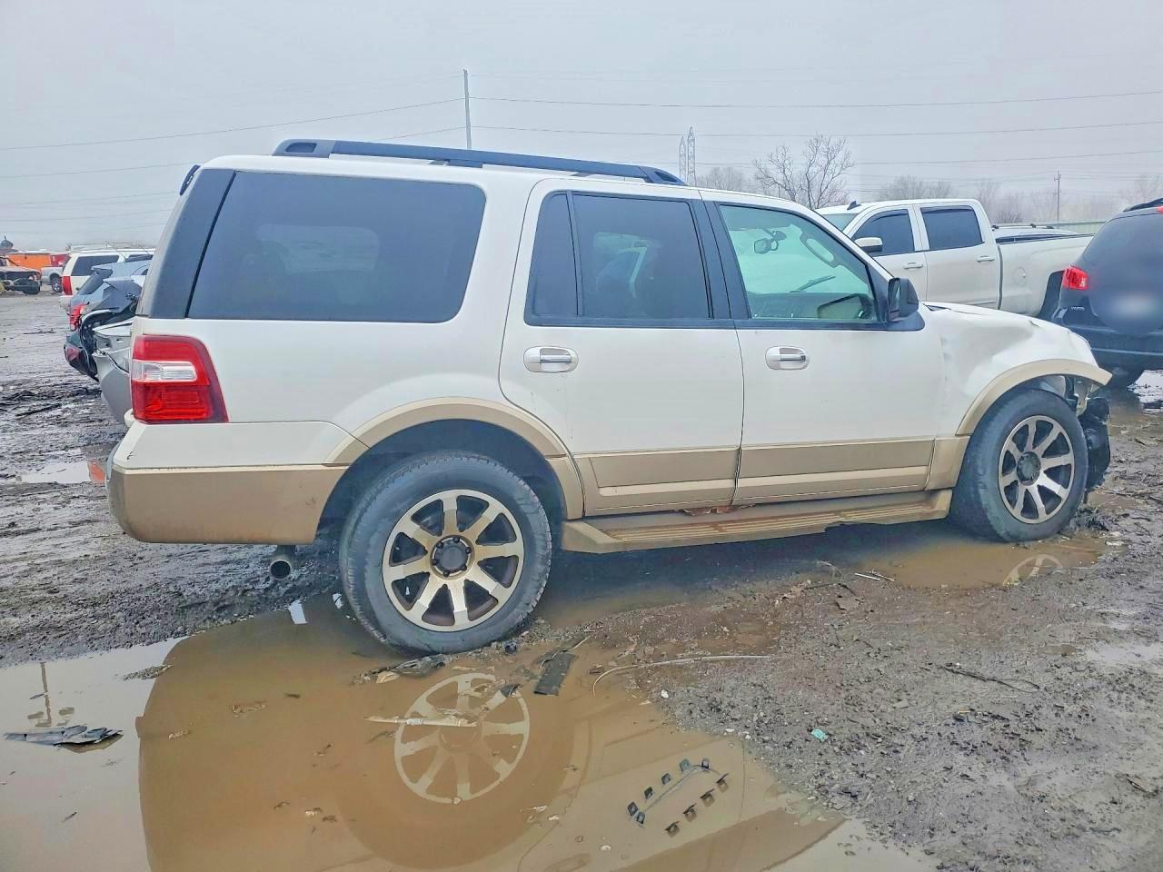 2011 Ford Expedition Xlt - Image 3