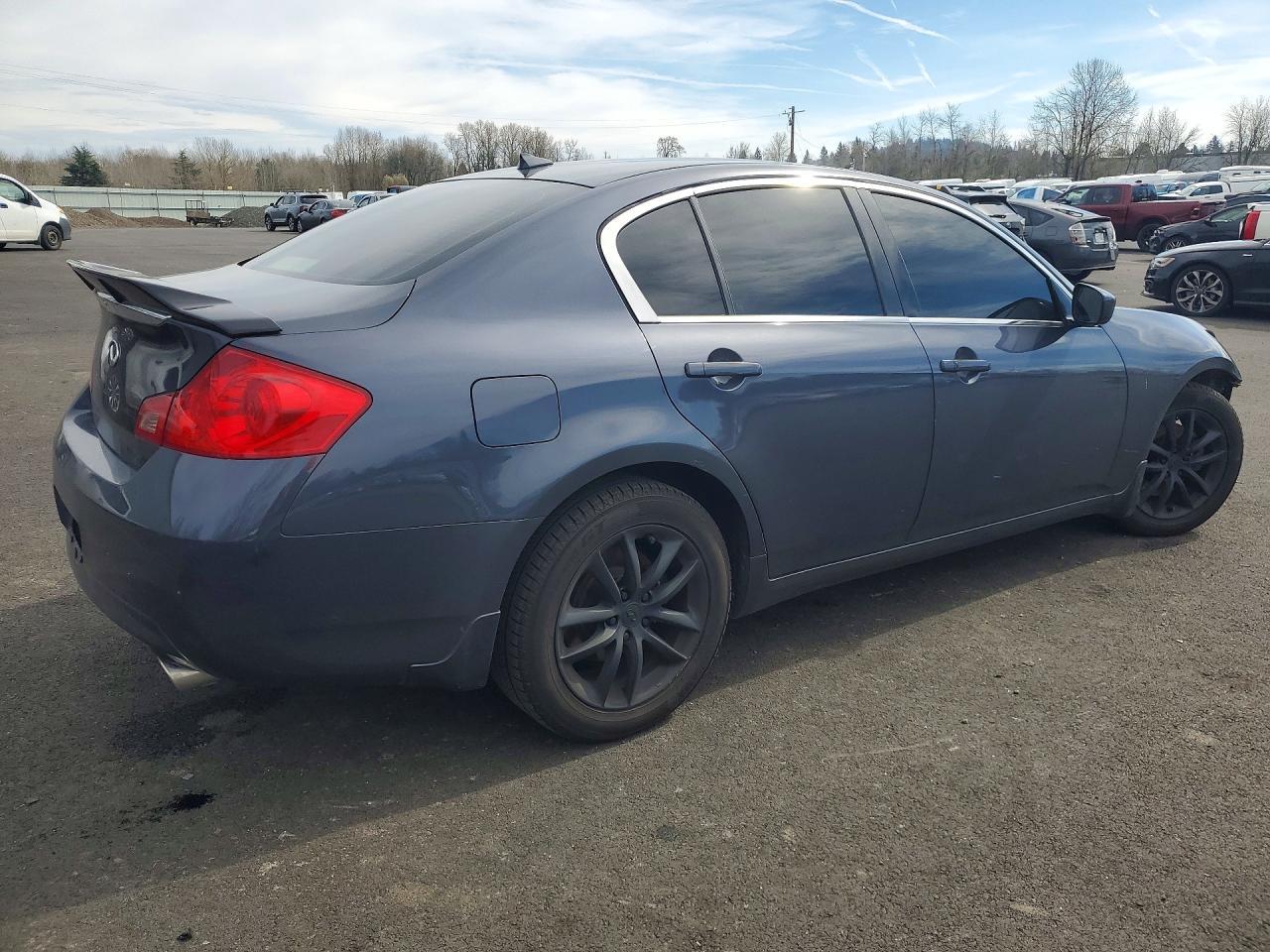 2009 Infiniti G37 Sedan X - Фото 3