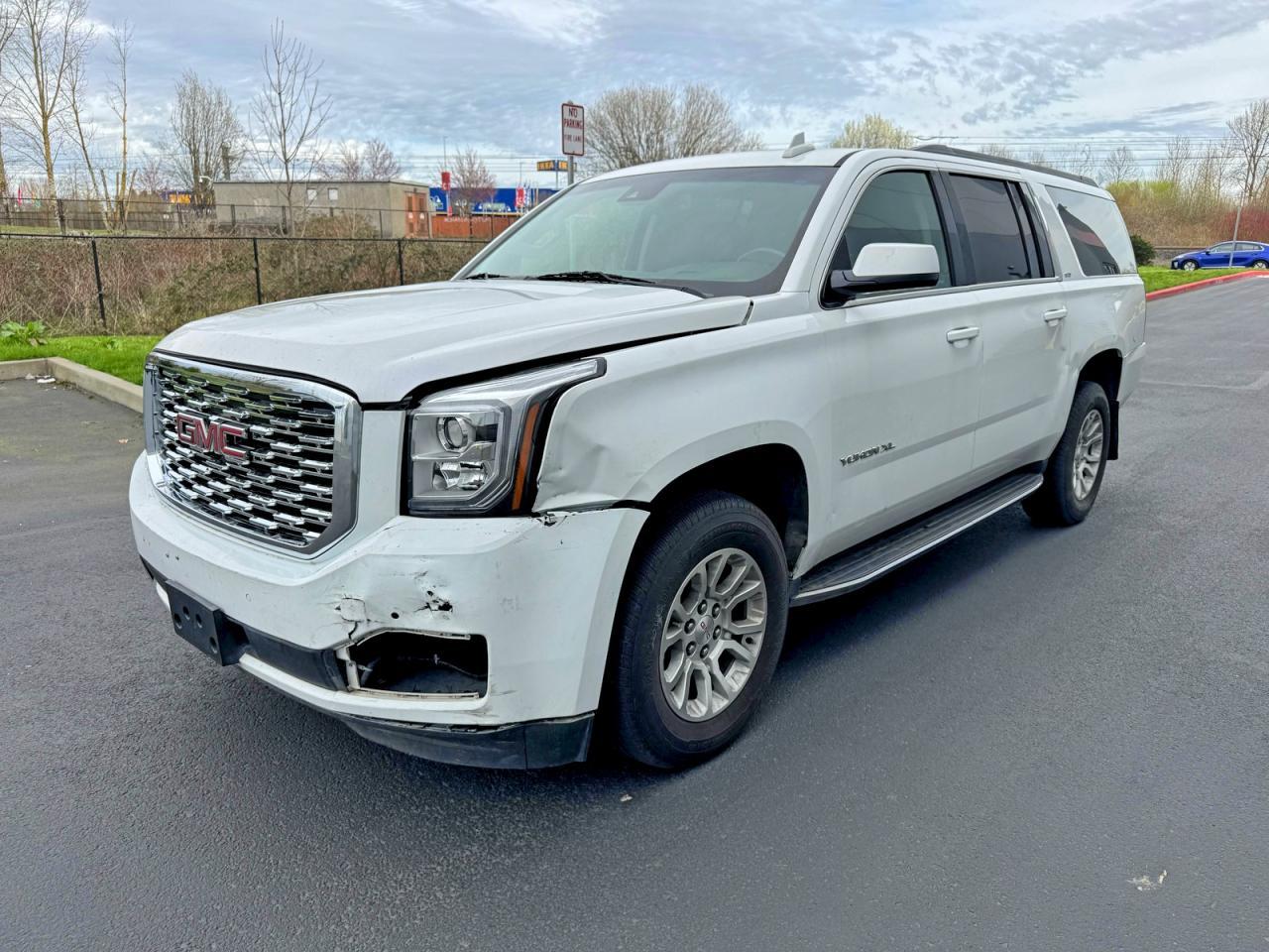 2017 GMC Yukon Xl K1500 Slt - Фото 2