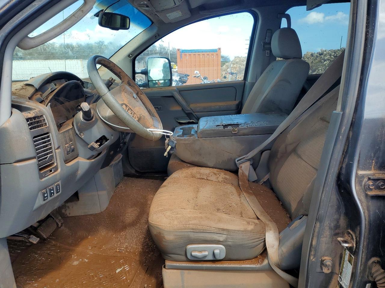 2007 Nissan Titan - Фото 7