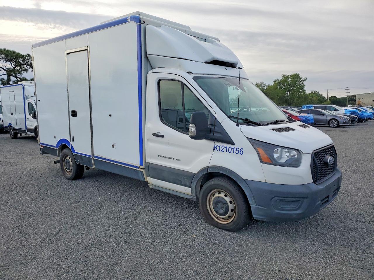 2021 Ford Transit Delivery Truck - Фото 4