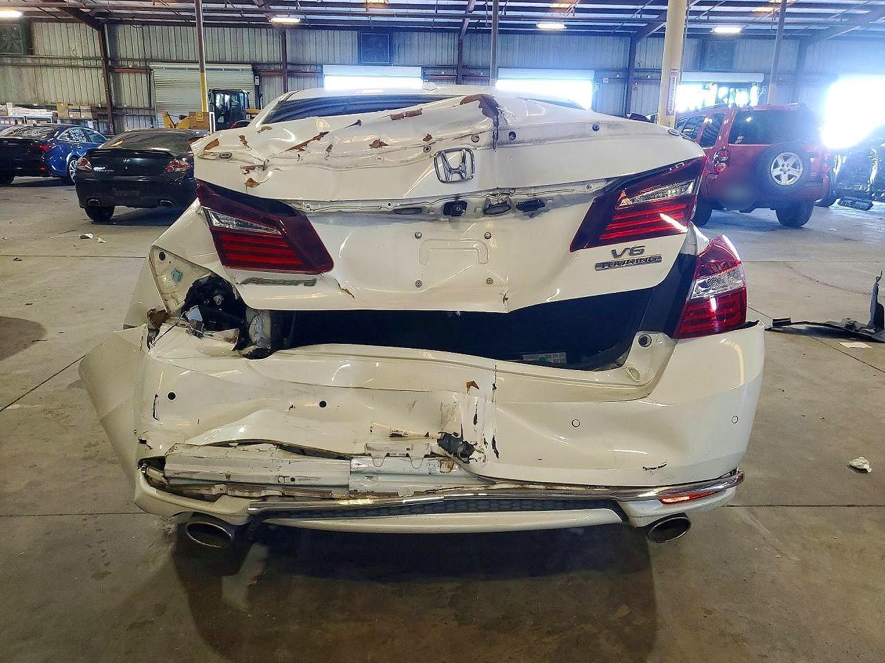 2017 Honda Accord - Image 6