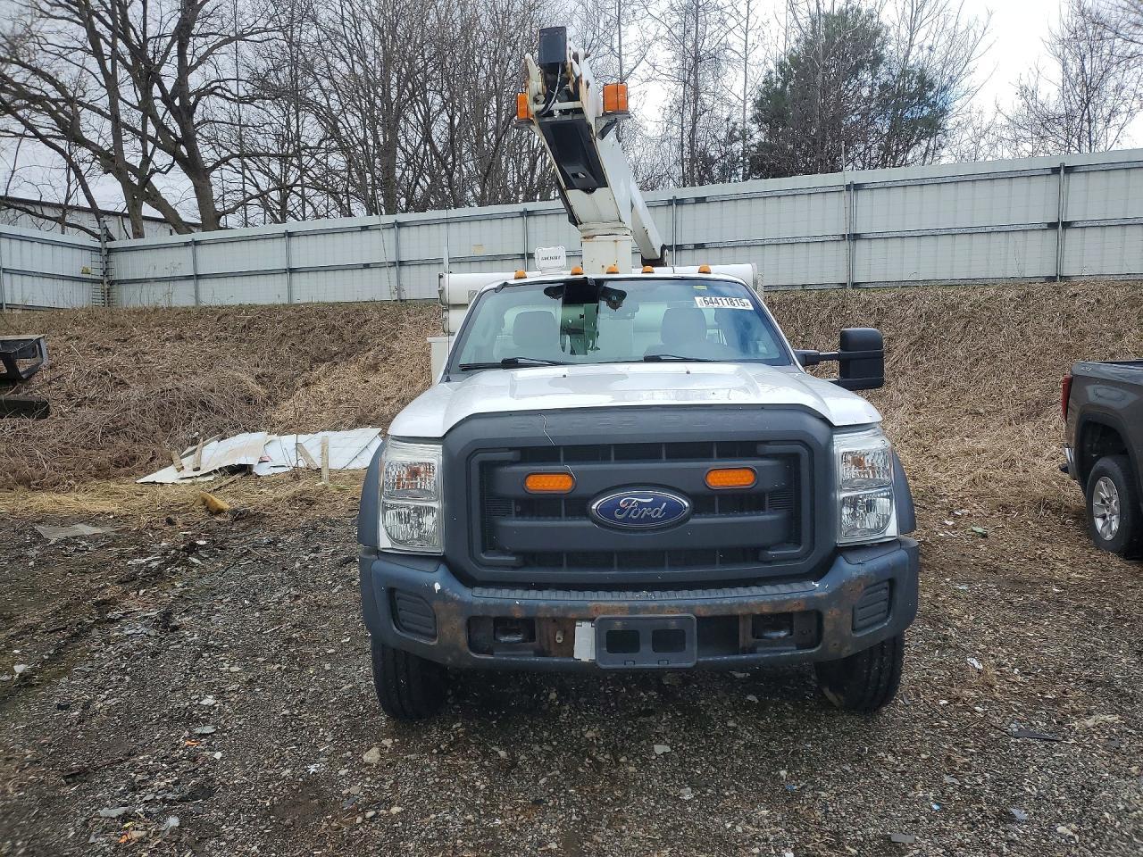 2015 Ford F450 Super Duty - Image 5
