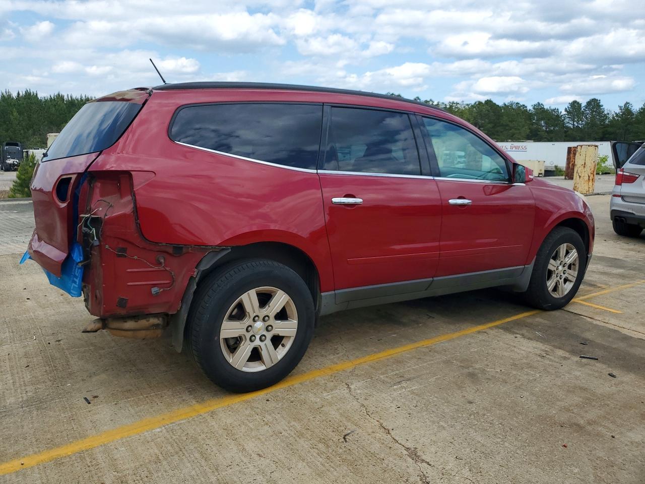 2012 Chevrolet Traverse Lt - Image 3