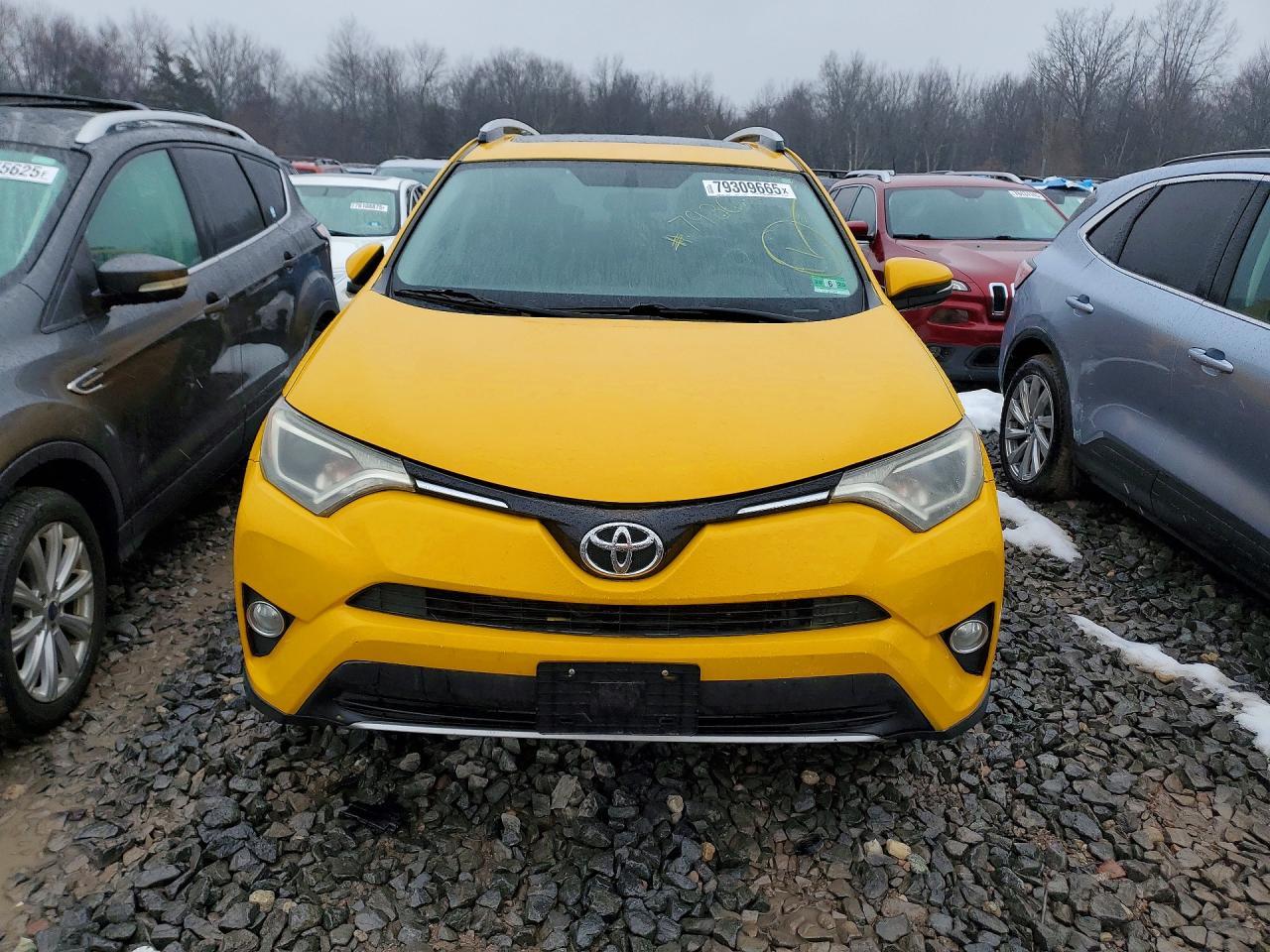 2016 Toyota Rav4 Xle - Image 5