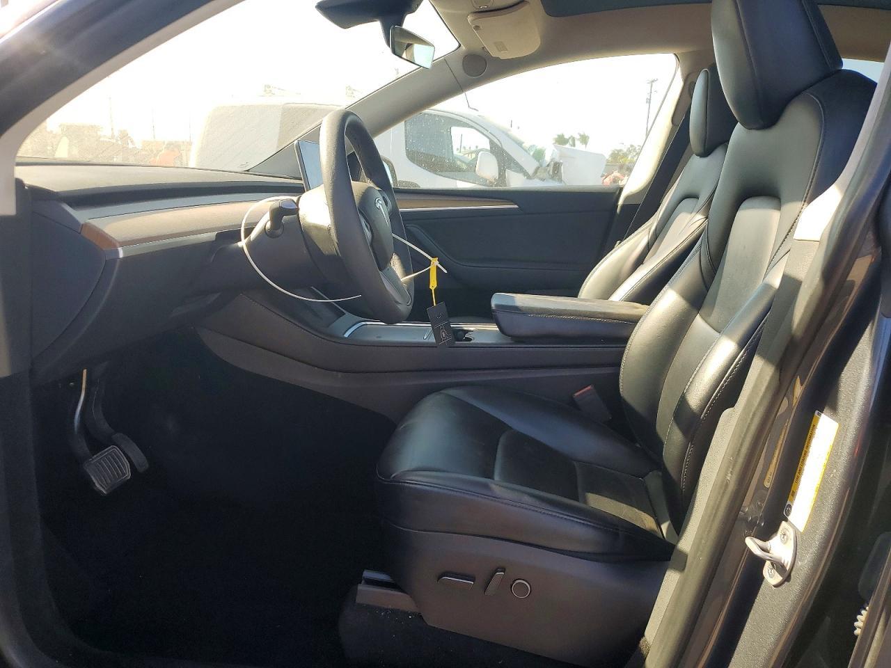 2023 Tesla Model Y - Фото 7