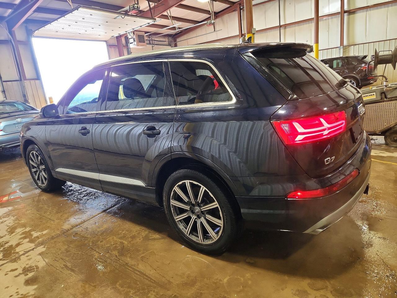 2017 Audi Q7 Premium Plus - Фото 2