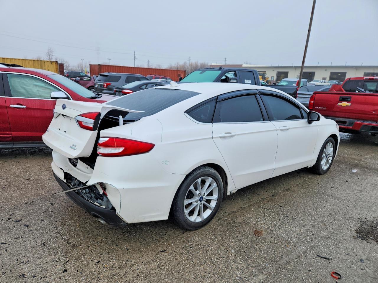 2020 Ford Fusion Se - Фото 3