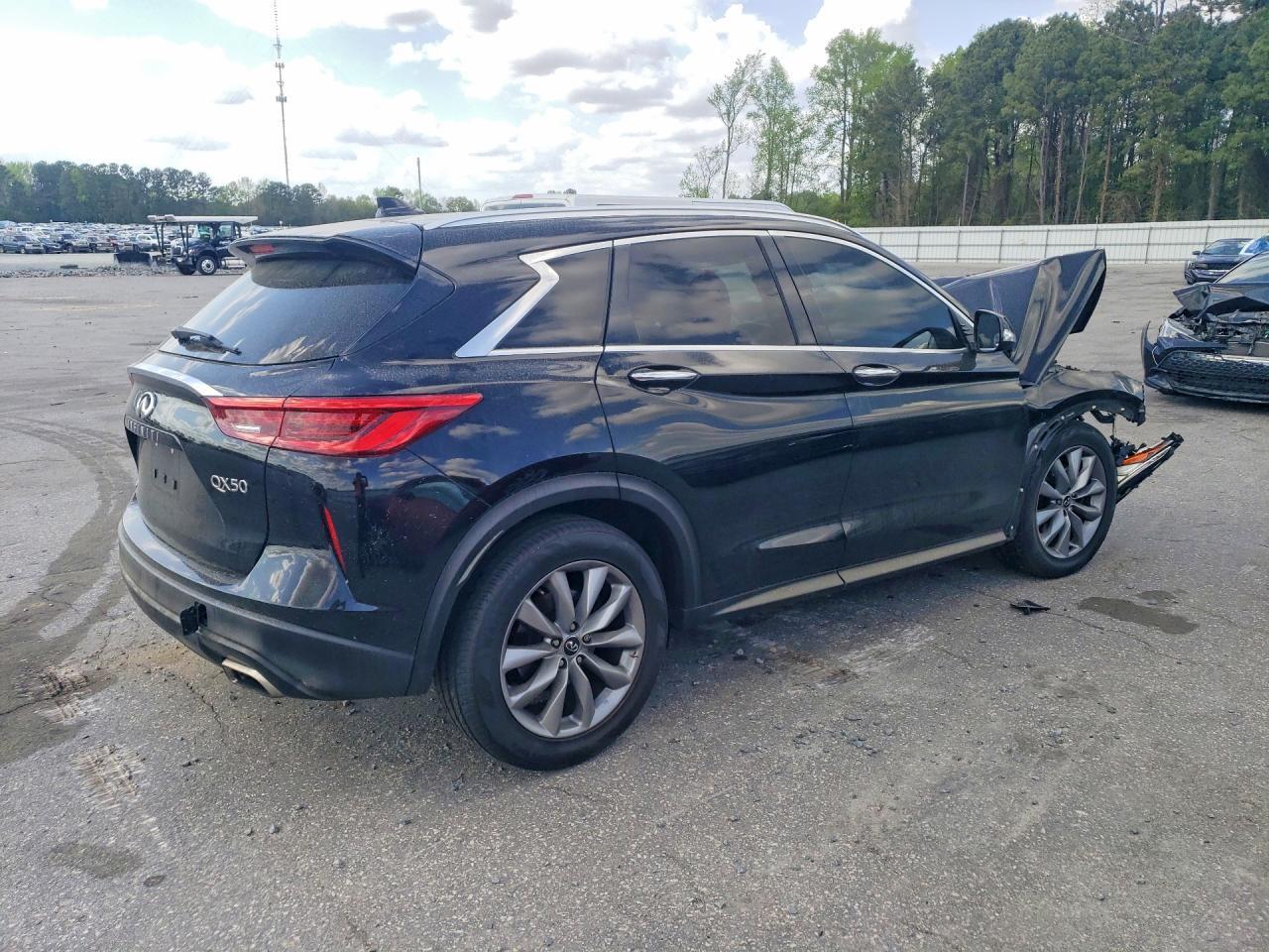 2019 Infiniti Qx50 Luxe - Image 3