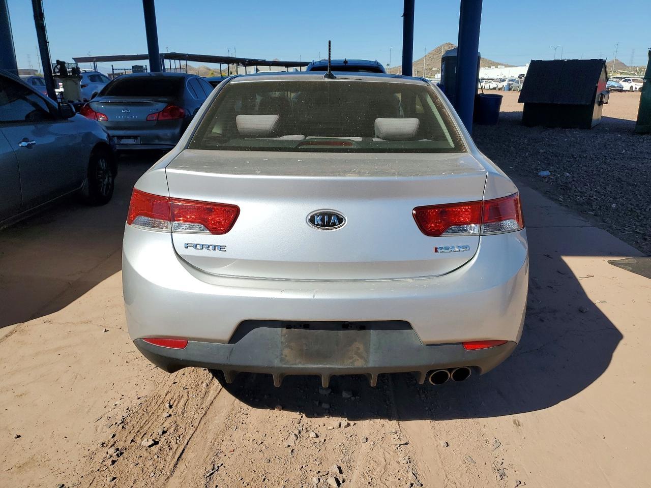 2010 Kia Forte Koup Sx - Image 6
