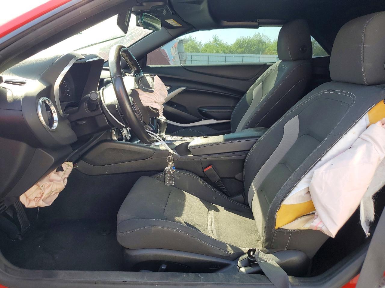2018 Chevrolet Camaro - Фото 7