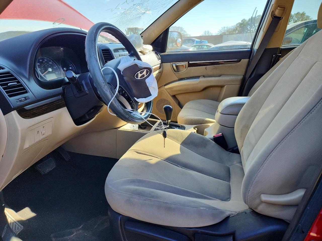 2010 Hyundai Santa Fe - Image 7