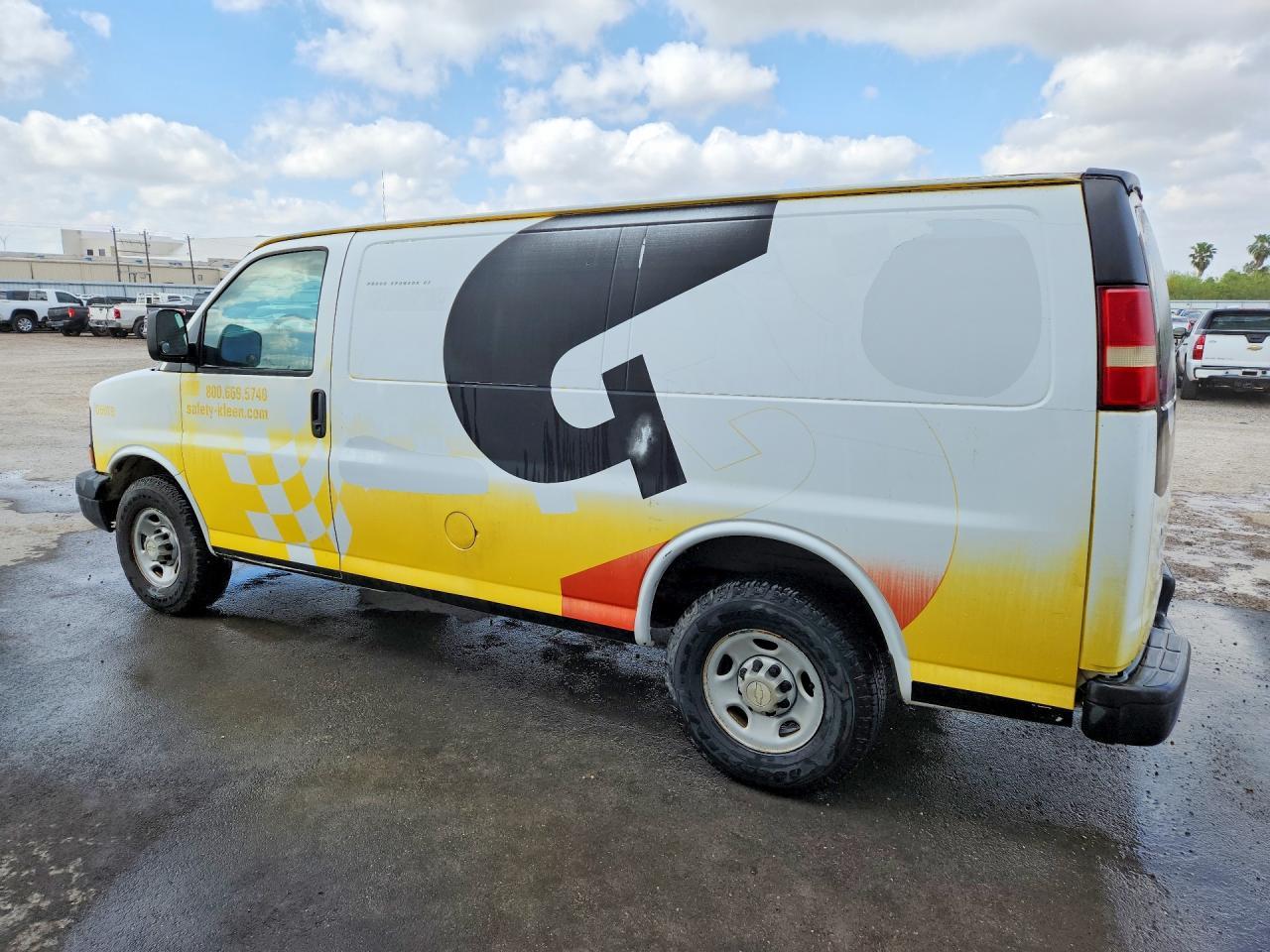 2007 Chevrolet Express G2500 - Фото 2