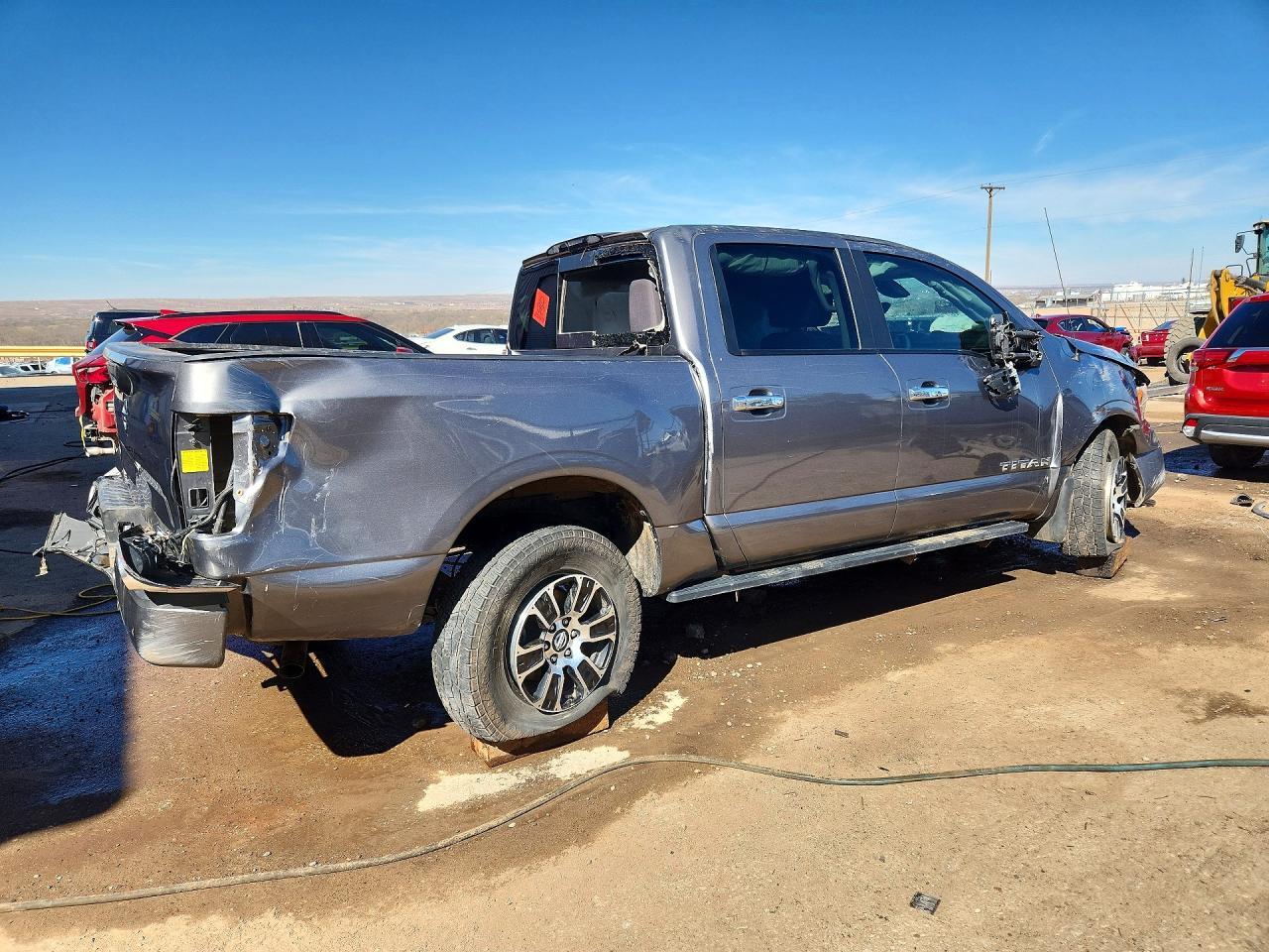 2021 Nissan Titan Sv - Фото 3