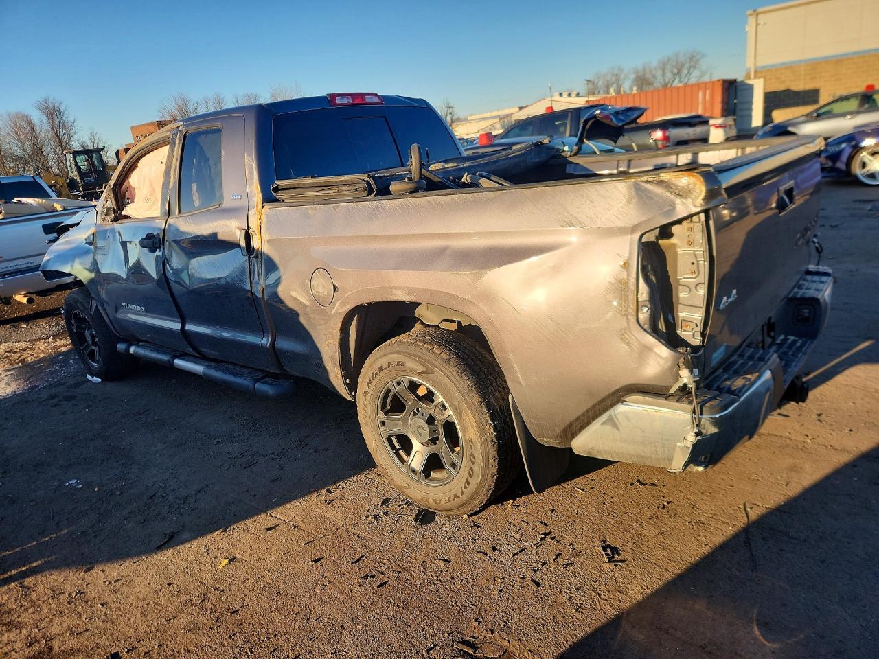 2014 Toyota Tundra Sr5 - Фото 2