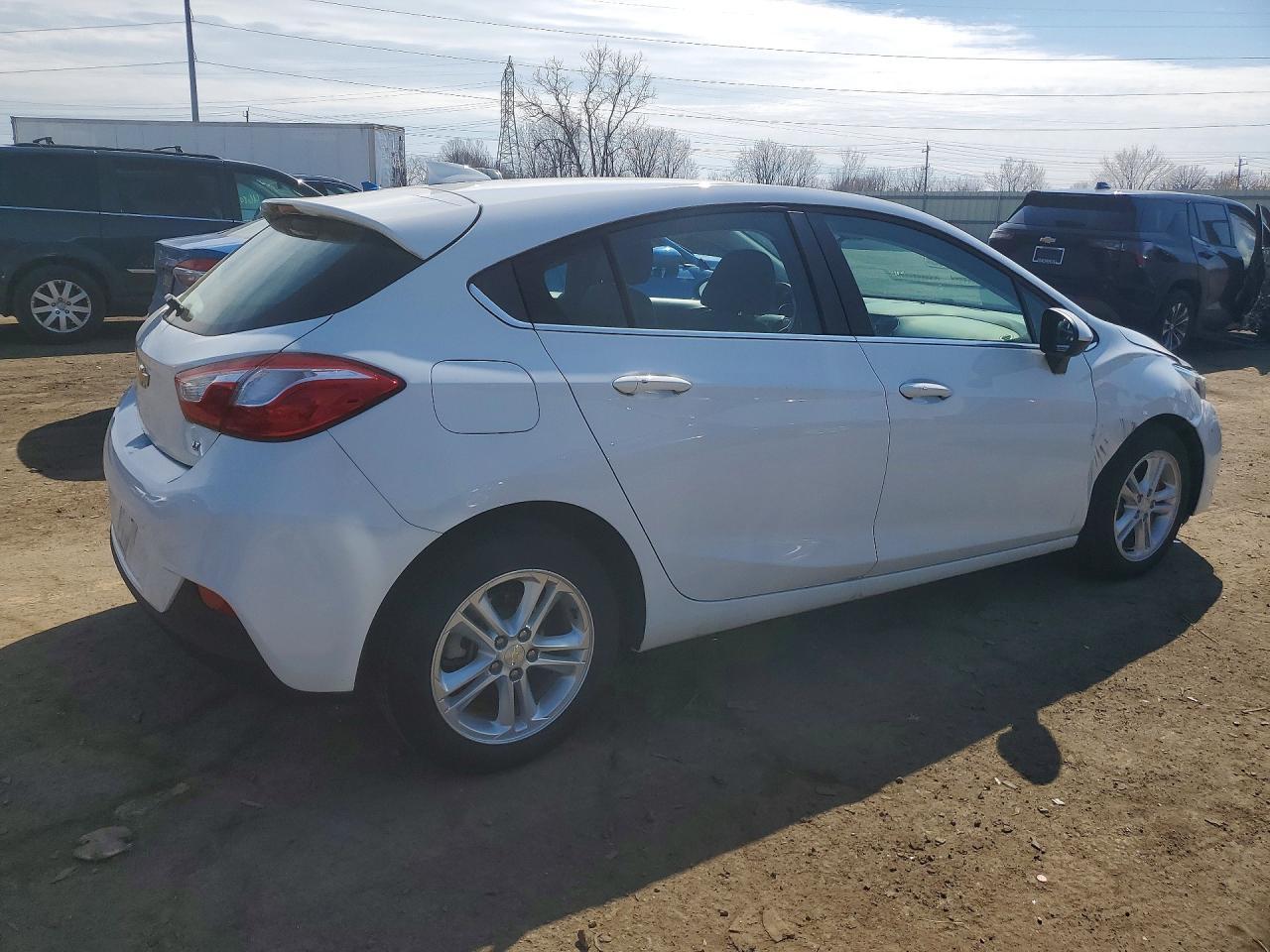 2018 Chevrolet Cruze Lt - Фото 3
