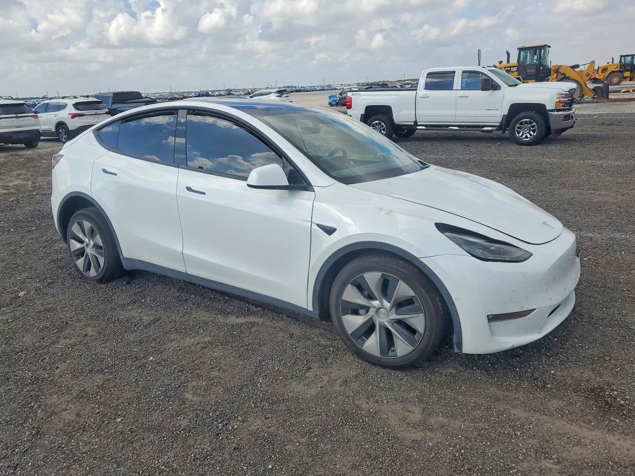 2022 Tesla Model Y - Фото 4
