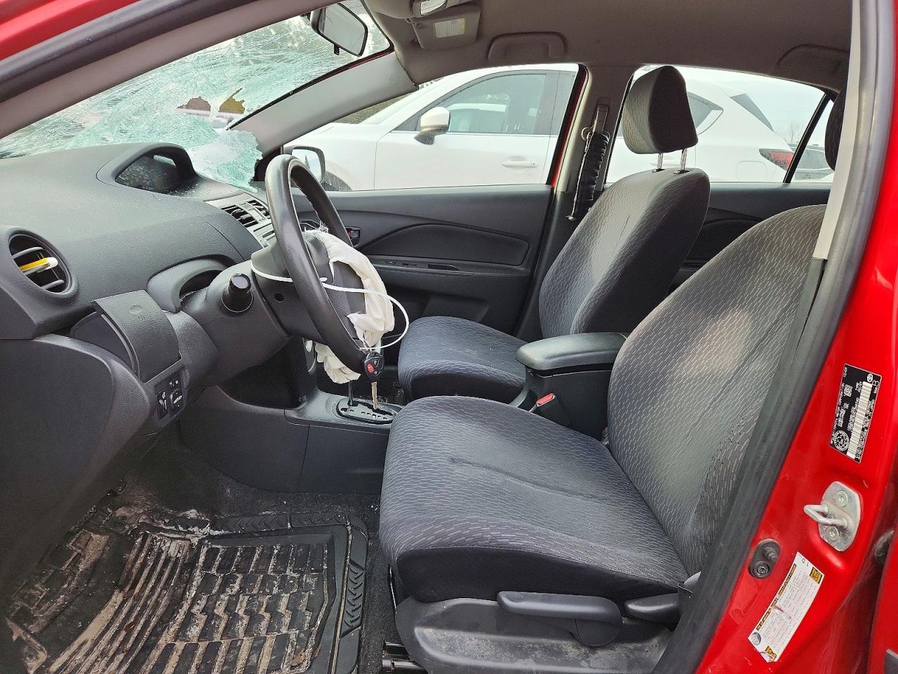 2010 Toyota Yaris Base - Image 7