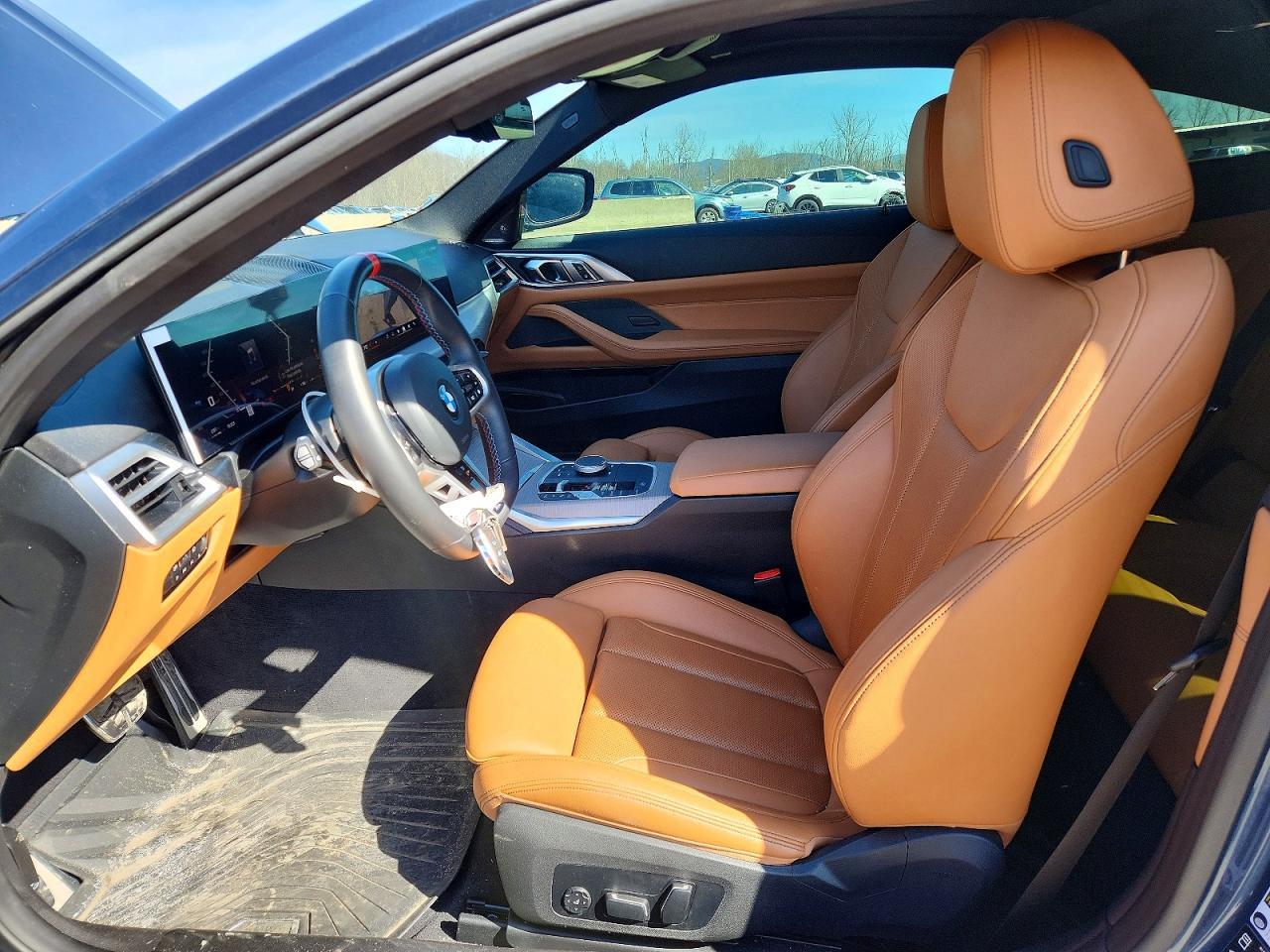 2025 BMW M440Xi - Image 7