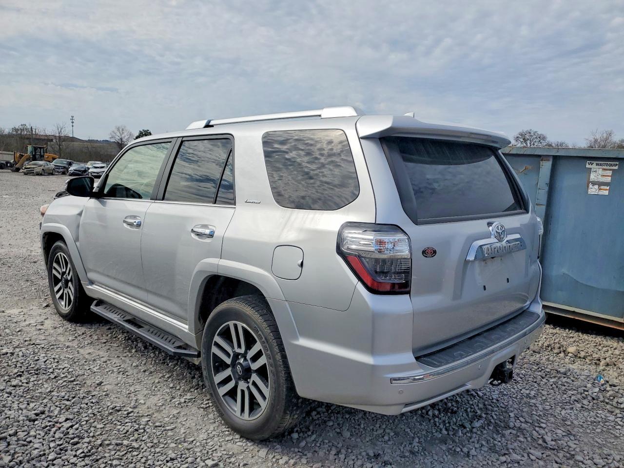 2022 Toyota 4Runner Limited - Фото 2