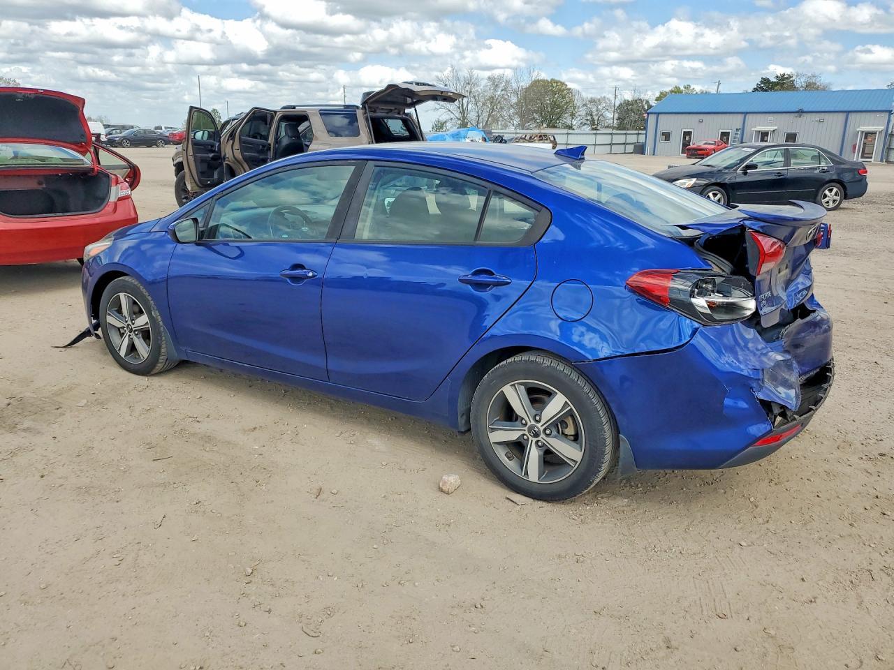 2018 Kia Forte S - Фото 2