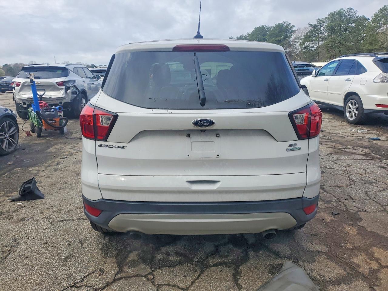 2019 Ford Escape Se - Фото 6