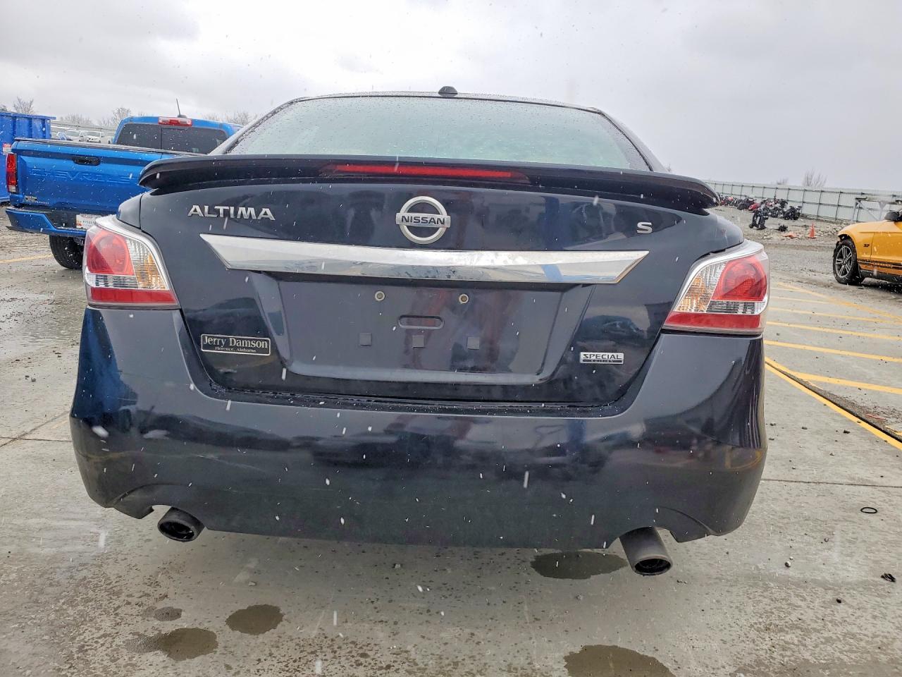 2015 Nissan Altima 2.5 S - Image 6