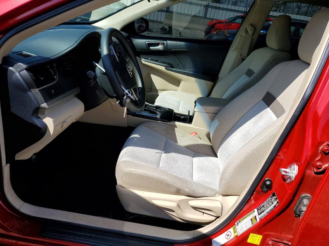 2012 Toyota Camry Le - Фото 7