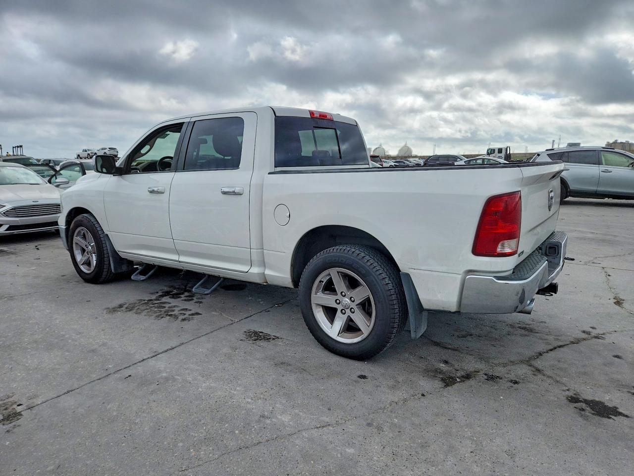 2012 Dodge Ram 1500 Slt - Фото 2
