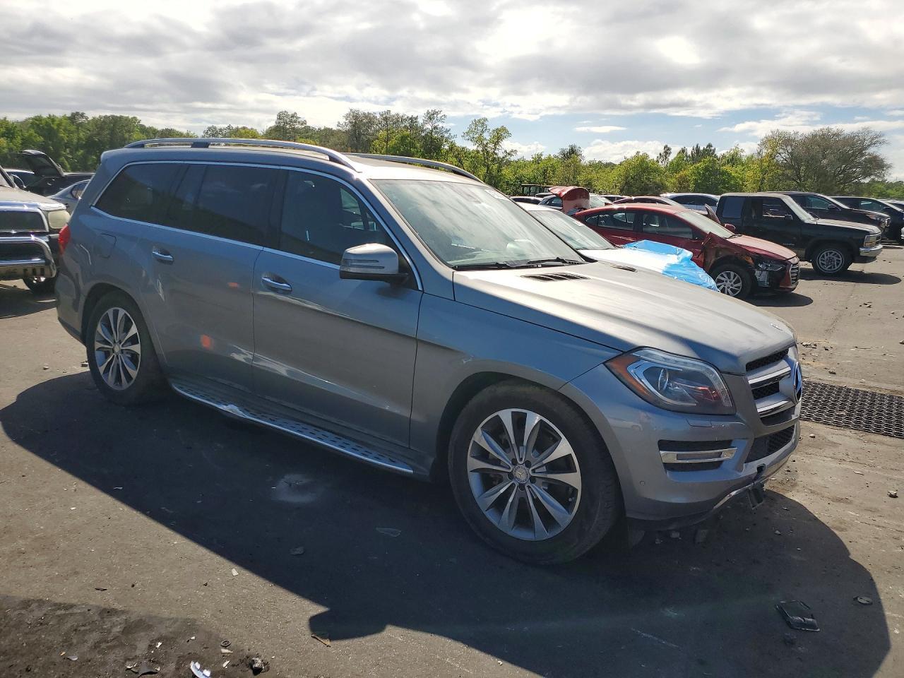 2015 Mercedes-Benz Gl 450 4Matic - Image 4