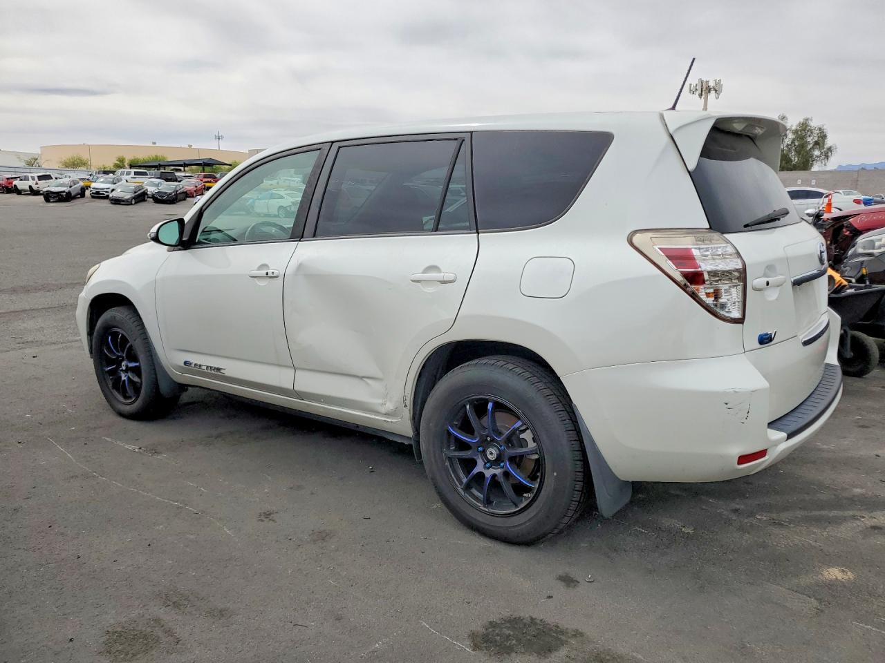 2014 Toyota Rav4 Ev Base - Фото 2