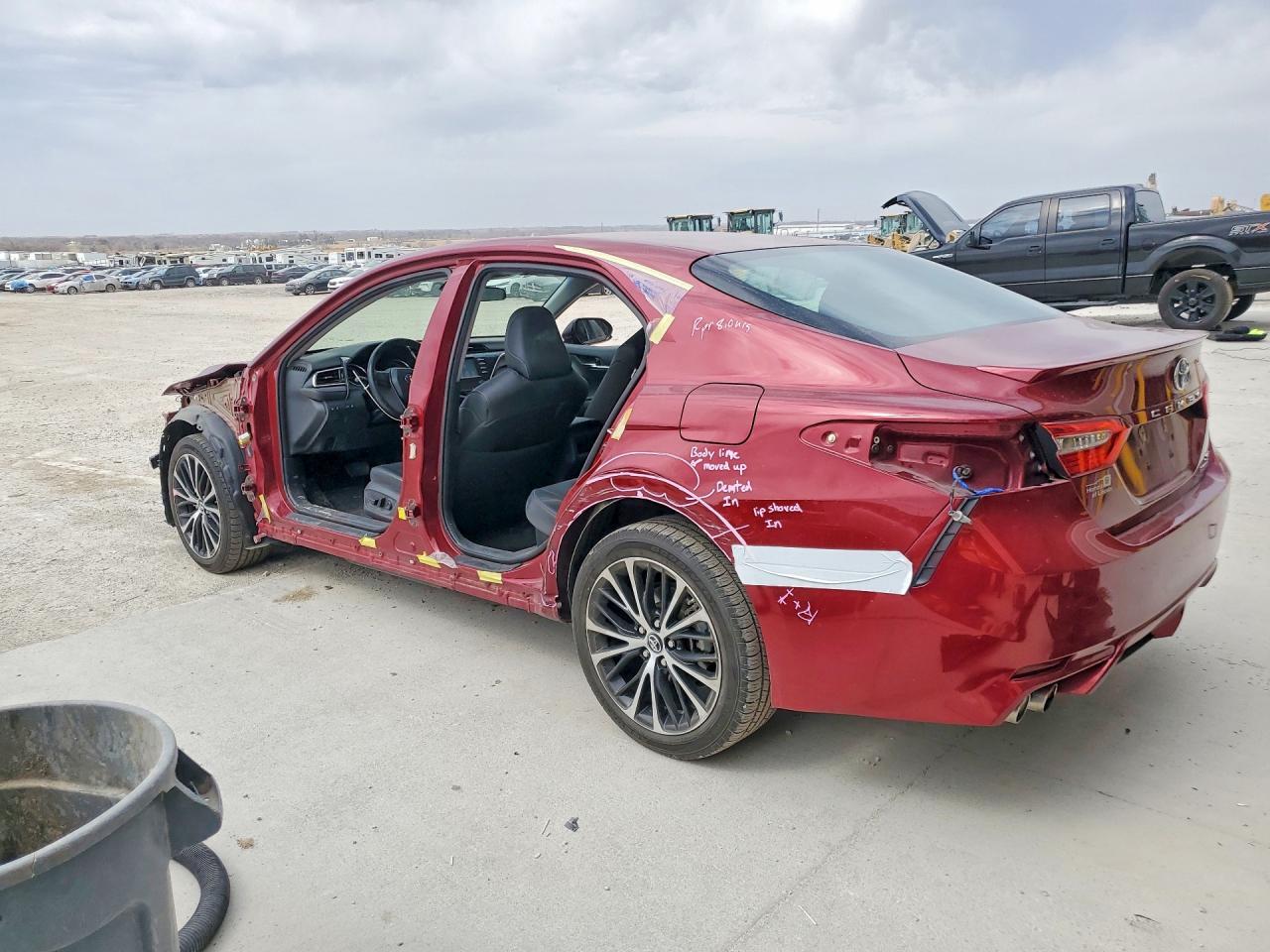 2018 Toyota Camry Hybrid Se - Фото 2