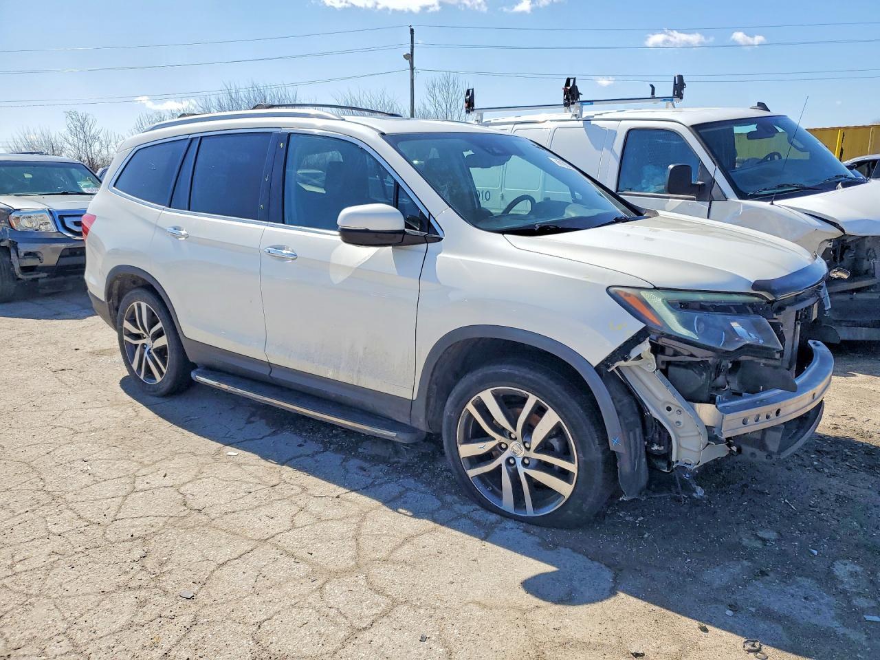 2017 Honda Pilot - Image 4